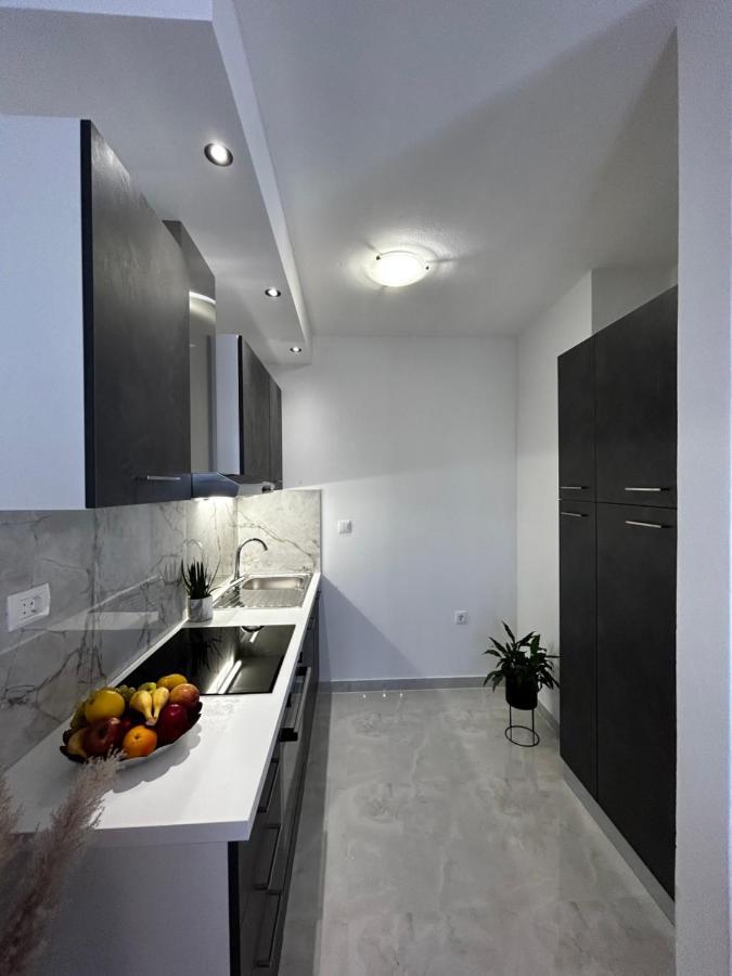 Apartment One Split Exterior photo